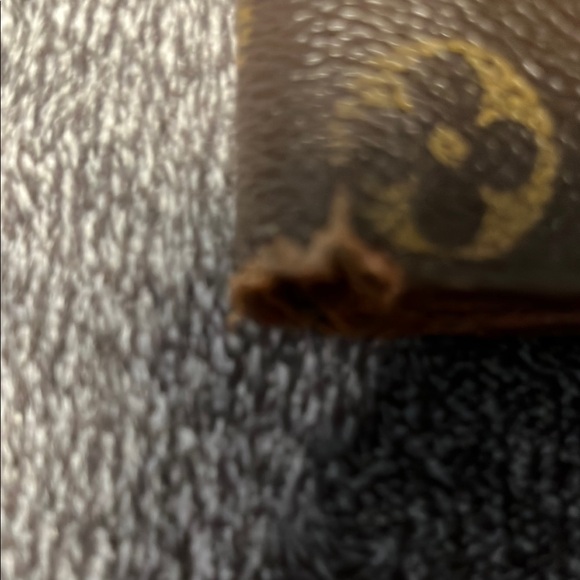 Louis Vuitton Brown and Gold Wallet - Picture 2 of 4